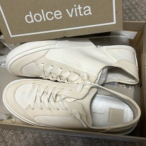 Dolce vita sneakers